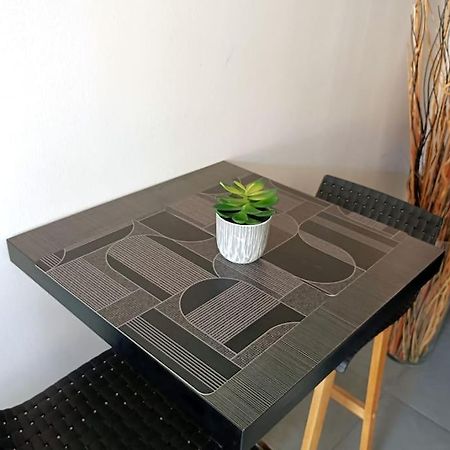 Appartement Balneo Et Sauna Prives The Red Room Mauguio Luaran gambar