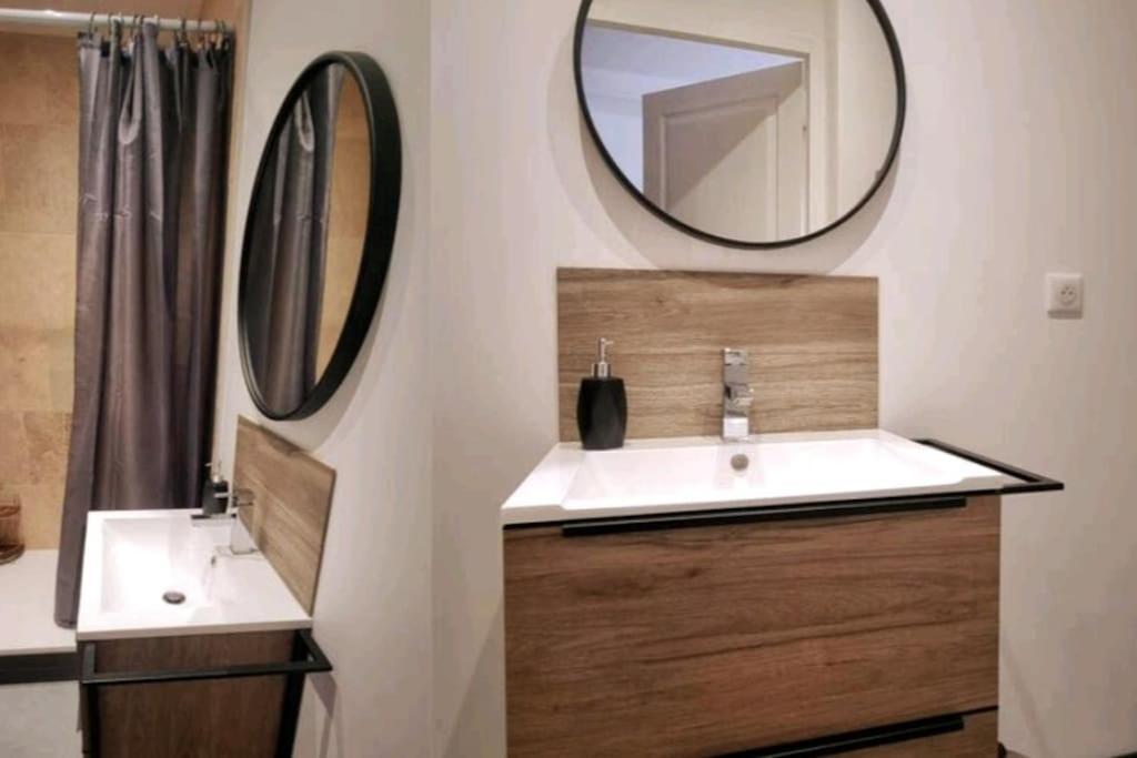 Appartement Balneo Et Sauna Prives The Red Room Mauguio Luaran gambar