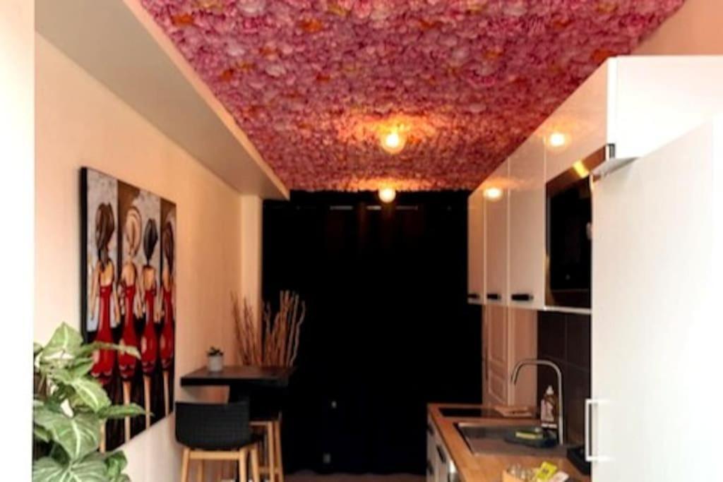 Appartement Balneo Et Sauna Prives The Red Room Mauguio Luaran gambar