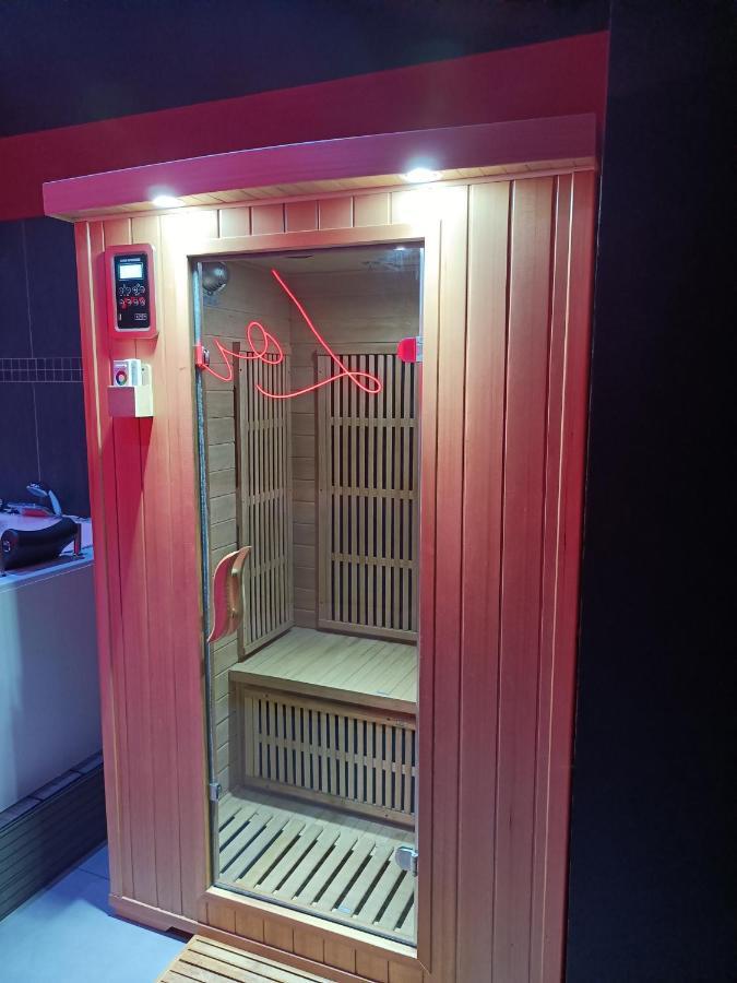 Appartement Balneo Et Sauna Prives The Red Room Mauguio Luaran gambar